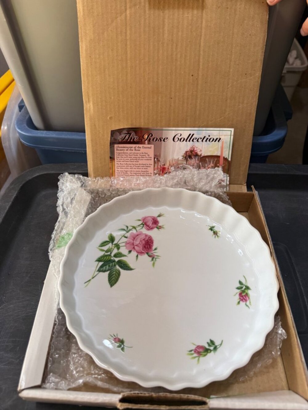 Christineholm Porcelain Rose Quiche Baking Dish